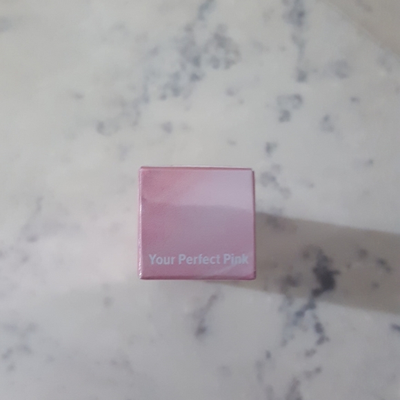 It Cosmetics NIB je ne sais quoi lip treatment - Picture 3 of 4